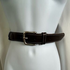 Vineyard Vines Mens  blue and Brown Leather Belt size 42